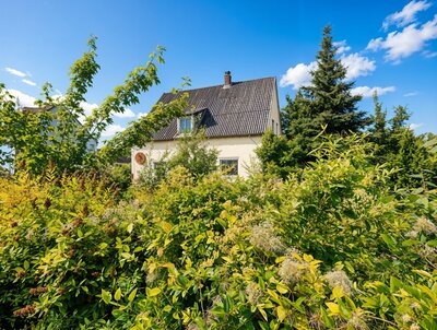 Attraktives Entwicklungsgrundstück in wachstumsstarker Lage – Sanierung oder Neubau